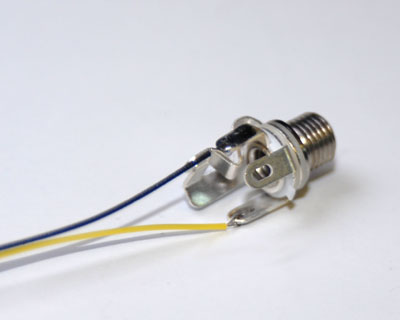 Connect wires to jack